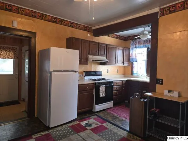 $99,000 | 220 North Scofield Street, Carthage, IL 62321