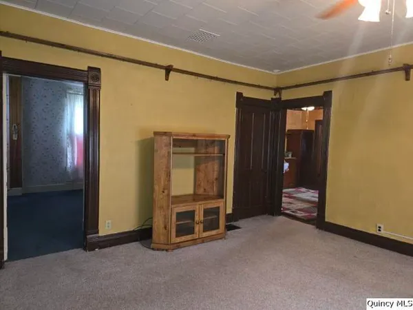 $99,000 | 220 North Scofield Street, Carthage, IL 62321