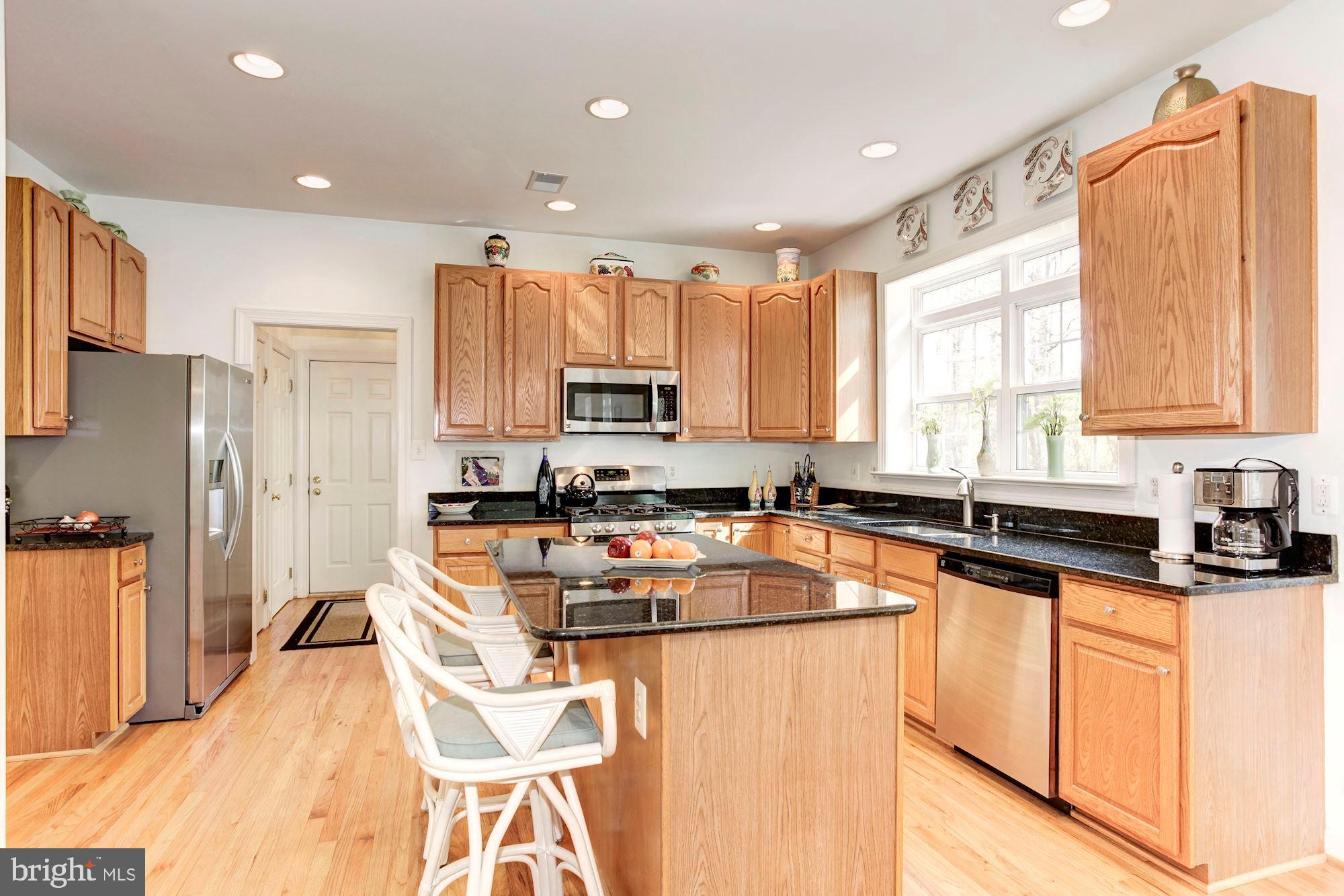 5303 Backlick Road Springfield, VA 22151 - Photo 12 of 40 Kitchen