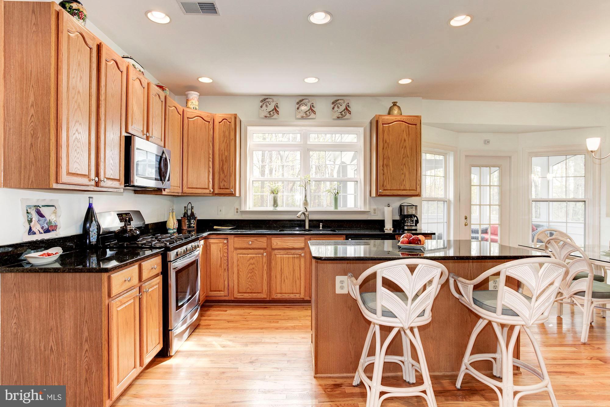 5303 Backlick Road Springfield, VA 22151 - Photo 14 of 40 Kitchen