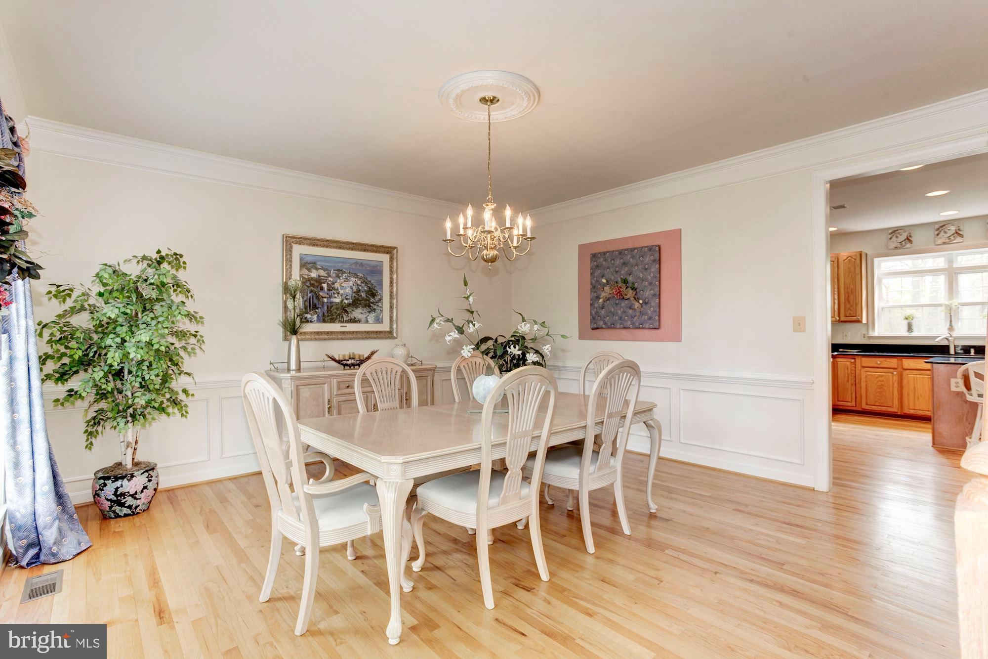5303 Backlick Road Springfield, VA 22151 - Photo 19 of 40 Dining Room