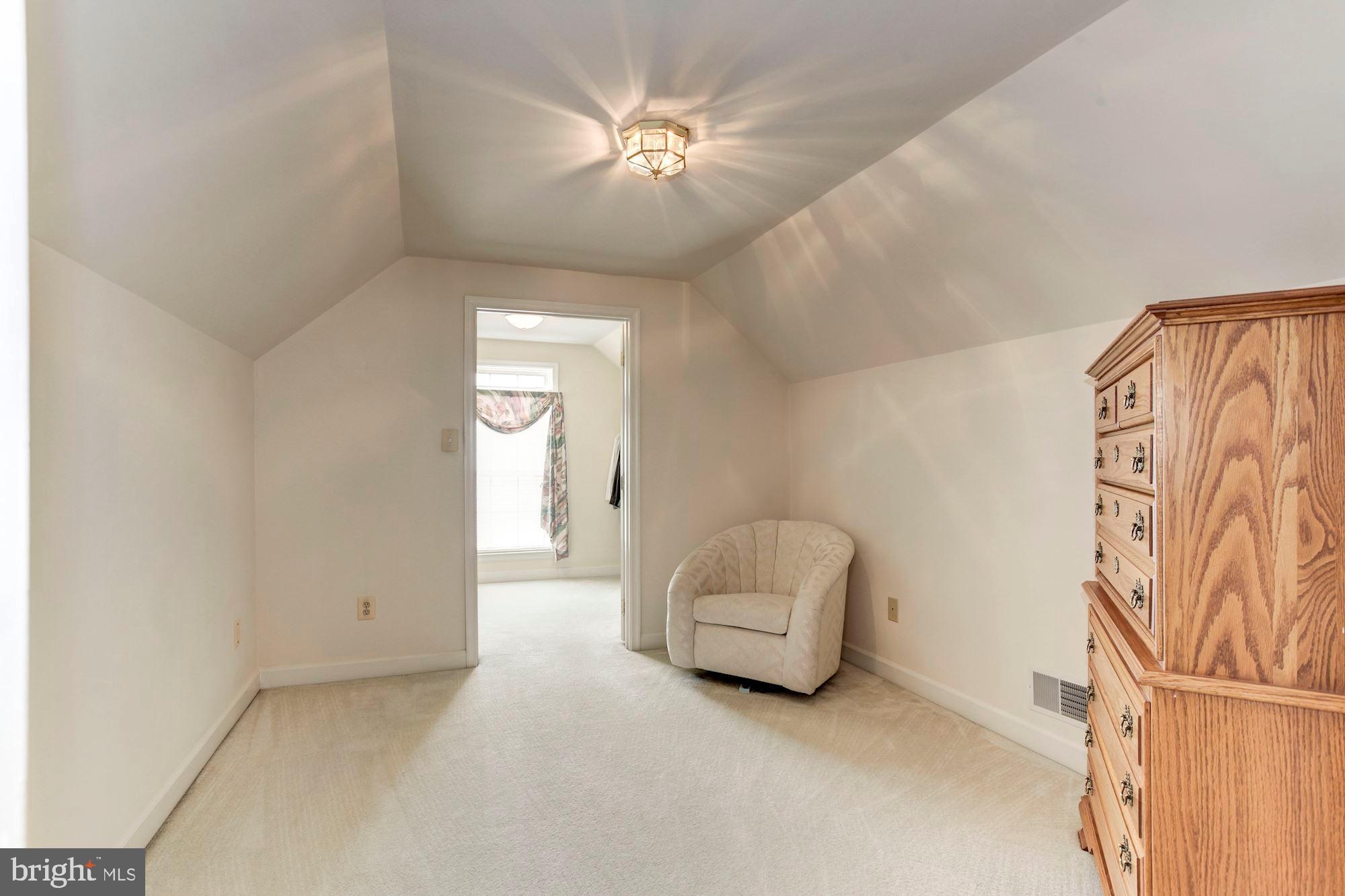5303 Backlick Road Springfield, VA 22151 - Photo 24 of 40 Sitting Room