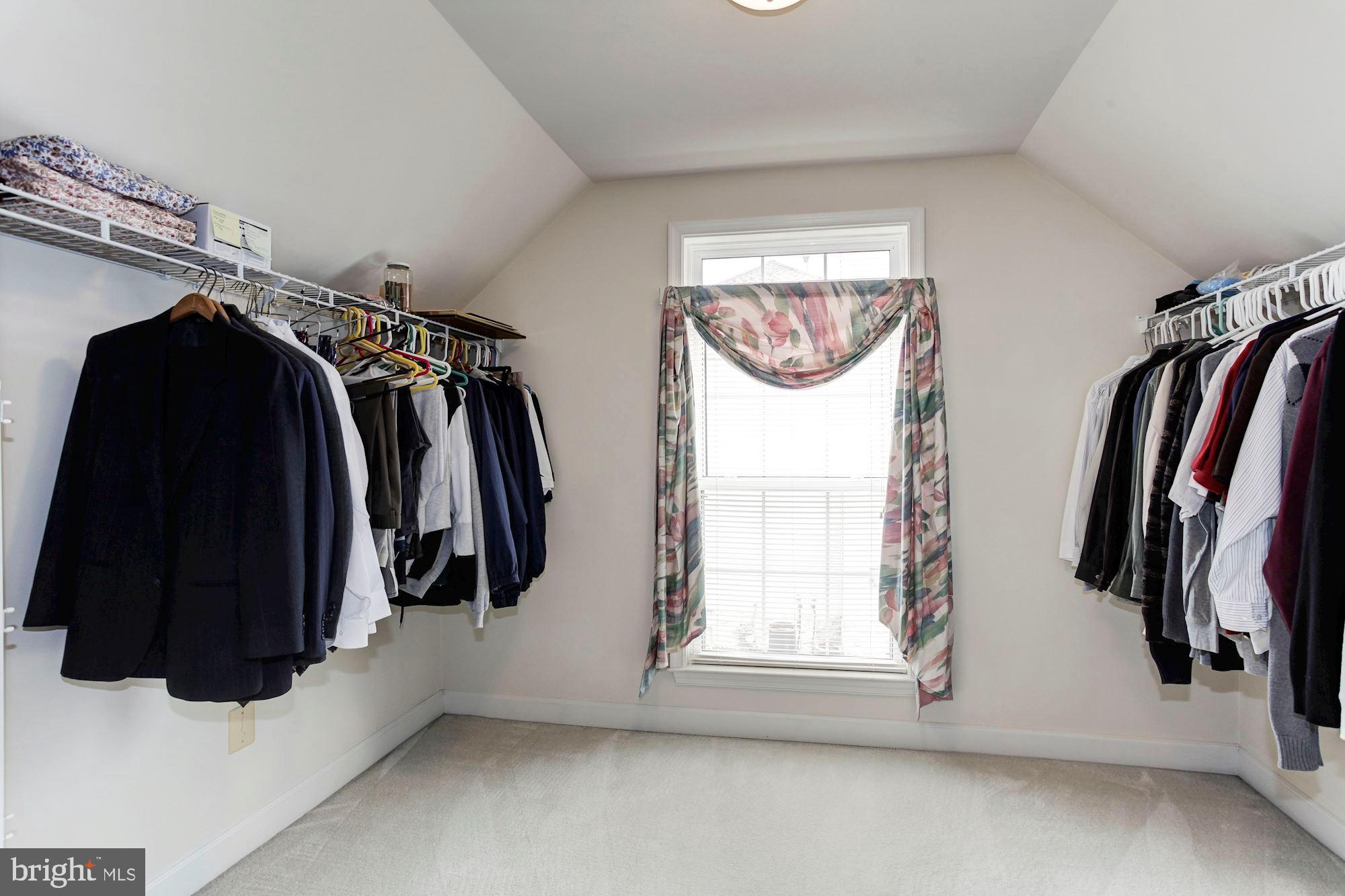 5303 Backlick Road Springfield, VA 22151 - Photo 25 of 40 Walk-In Closet