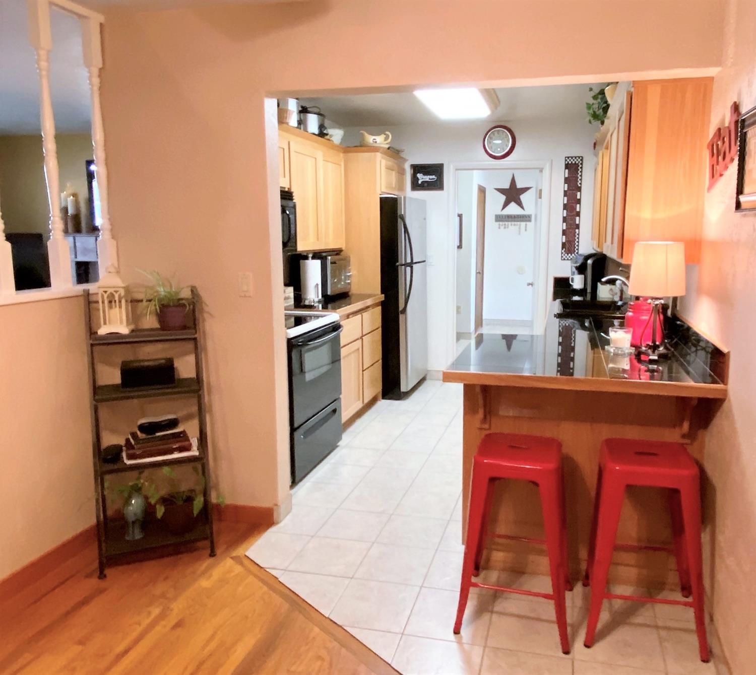 1821 Roberts Road Medford, OR 97504 - Photo 11 of 24 Additional Photo