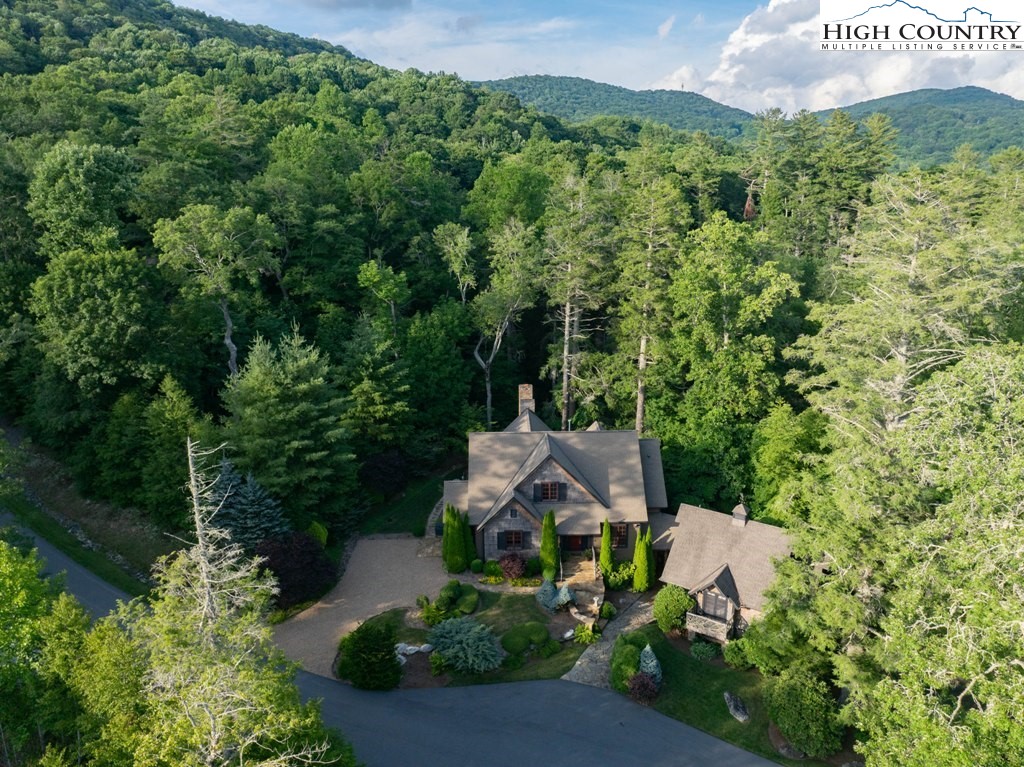210 Farm Loop Road Banner Elk, NC 28604 - Photo 19 of 48 an aerial view of a house