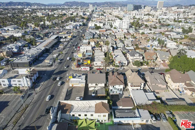 $1,270,000 | 2982 West 15th Street, Los Angeles, CA 90006