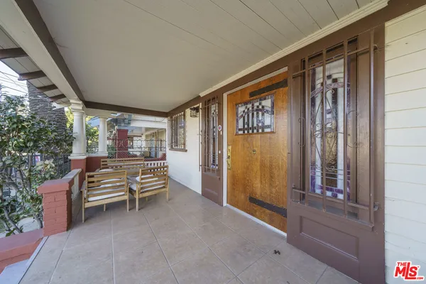 $1,270,000 | 2982 West 15th Street, Los Angeles, CA 90006