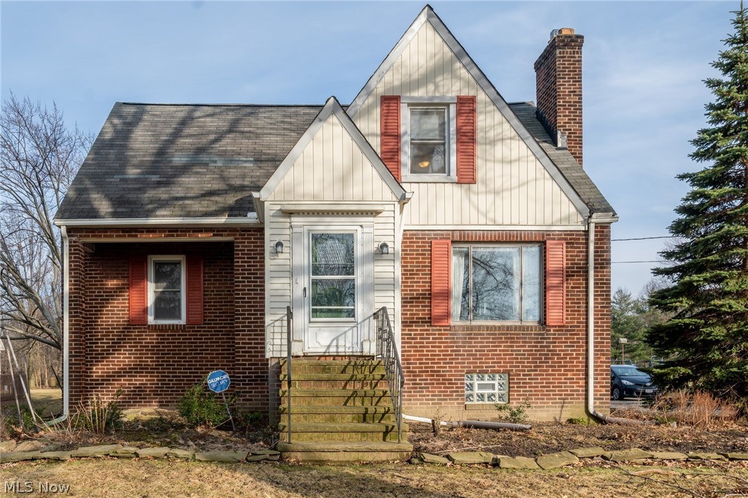 667 Bishop Road Cleveland, OH 44143 - Photo 1 of 24 Gallery Image 1