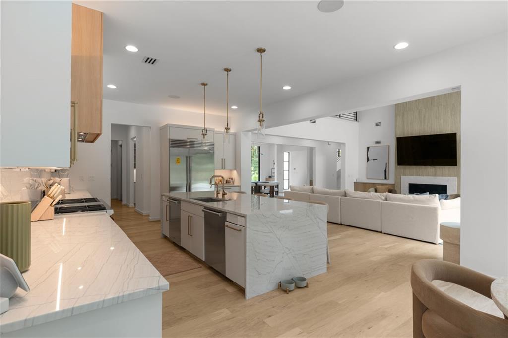 4063 Rickenbacker Drive Northeast Atlanta, GA 30342 - Photo 19 of 58