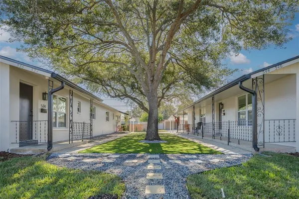 $899,900 | 544 93rd Avenue North, St. Petersburg, FL 33702