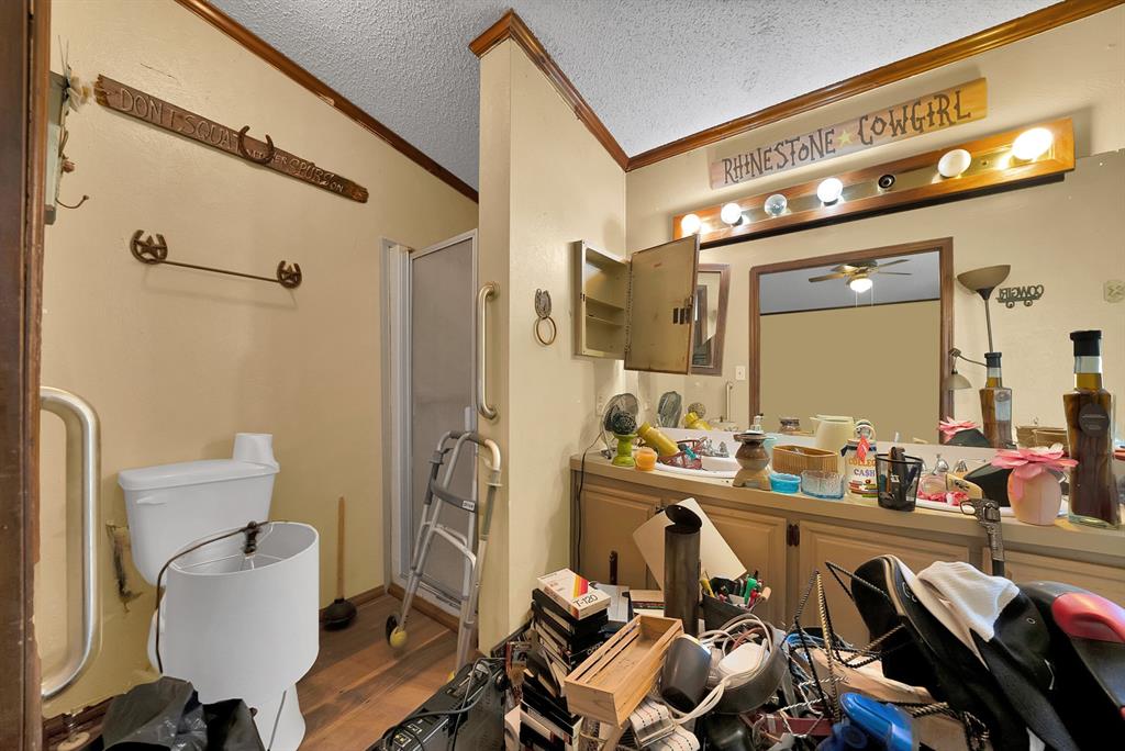 301 West Bethesda Road Burleson, TX 76028 - Photo 5 of 20