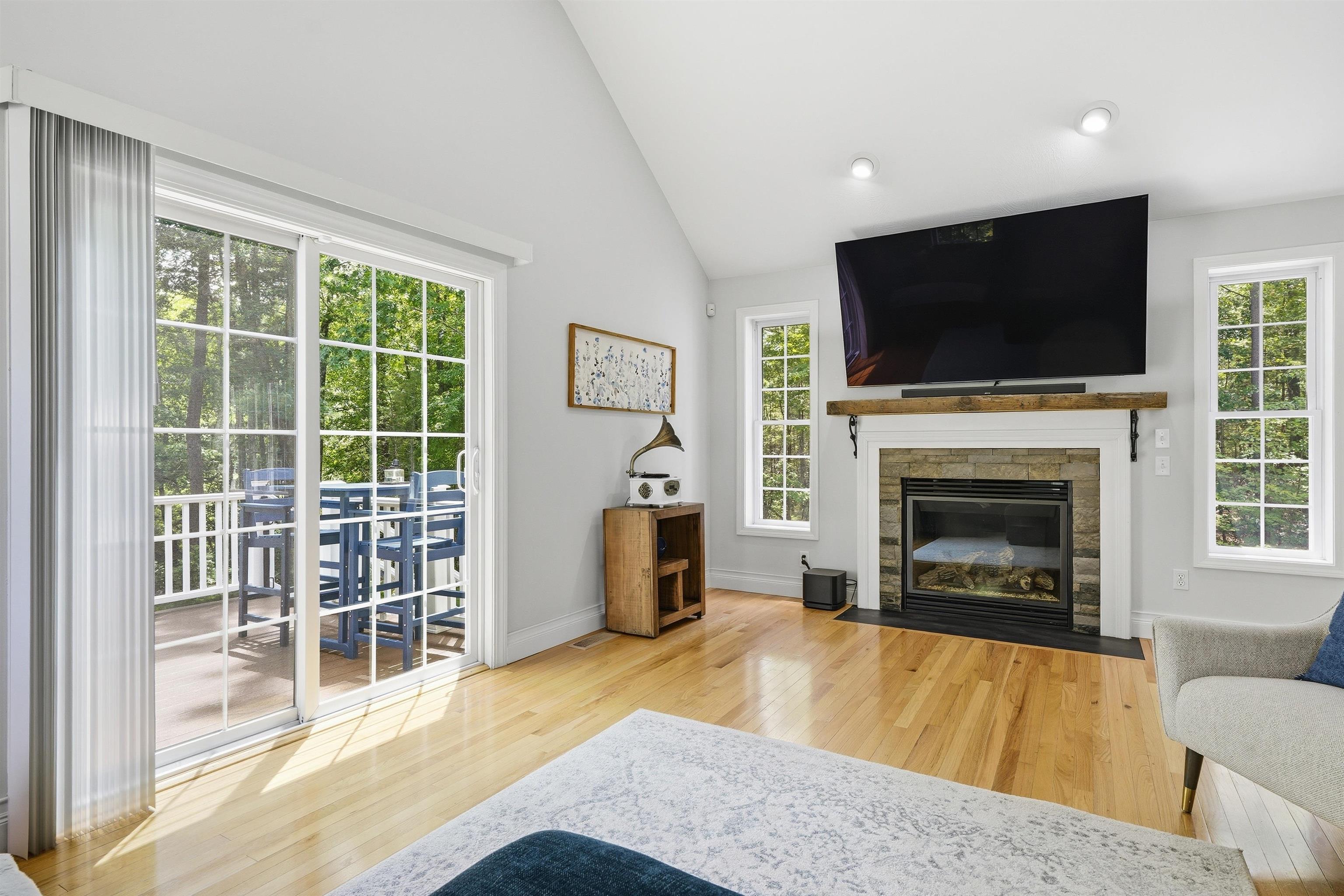 165 South Ridge Drive Manchester, NH 03109 - Photo 18 of 59 Gallery Image 18