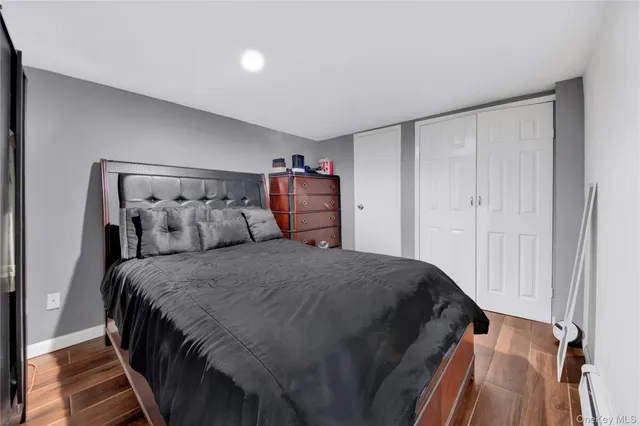 $939,000 | 721 Thieriot Avenue | Soundview