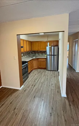 $939,000 | 721 Thieriot Avenue | Soundview