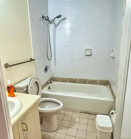 $939,000 | 721 Thieriot Avenue | Soundview