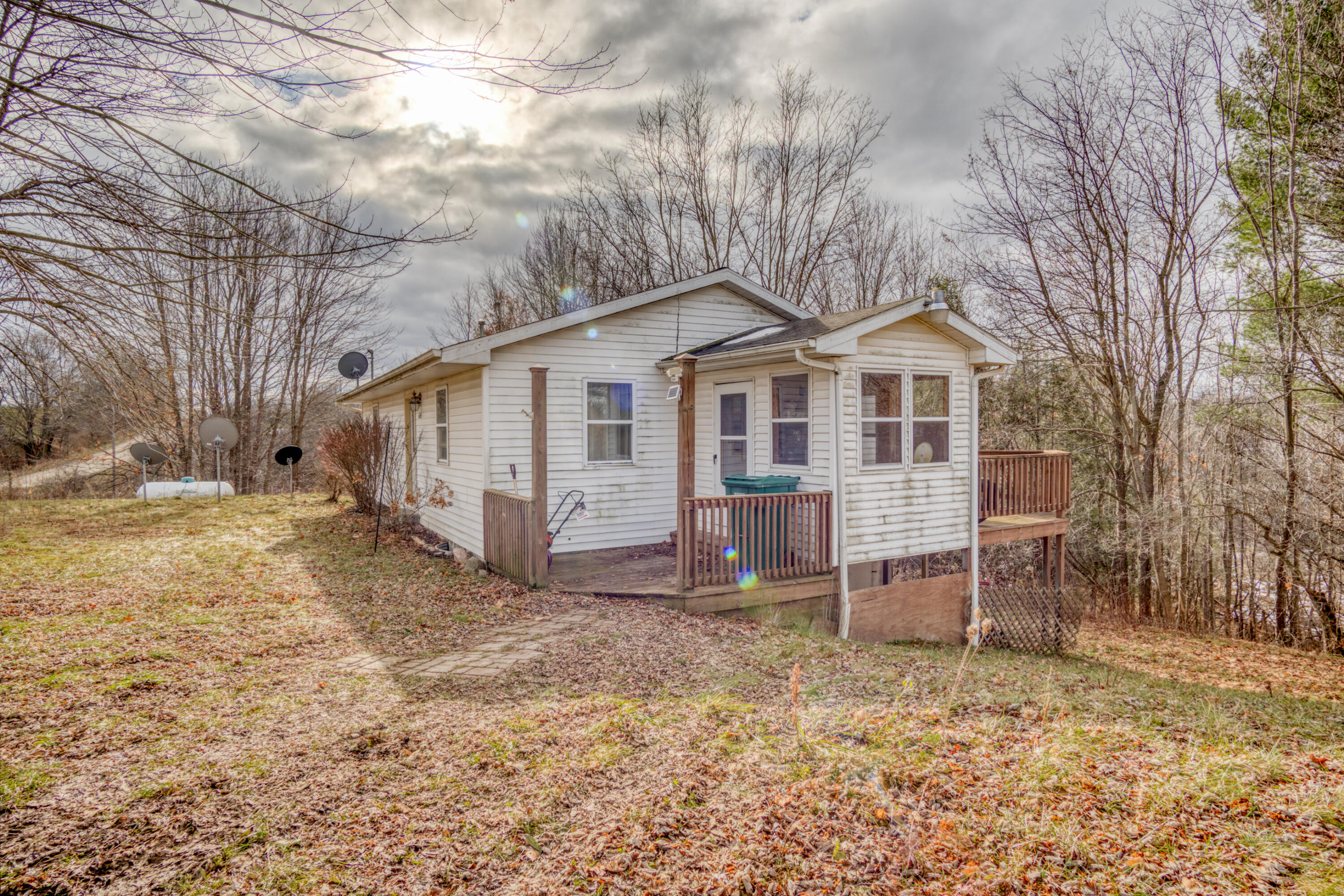 4245 230th Avenue Reed City, MI 49677 - Photo 1 of 33 DSC03535_4