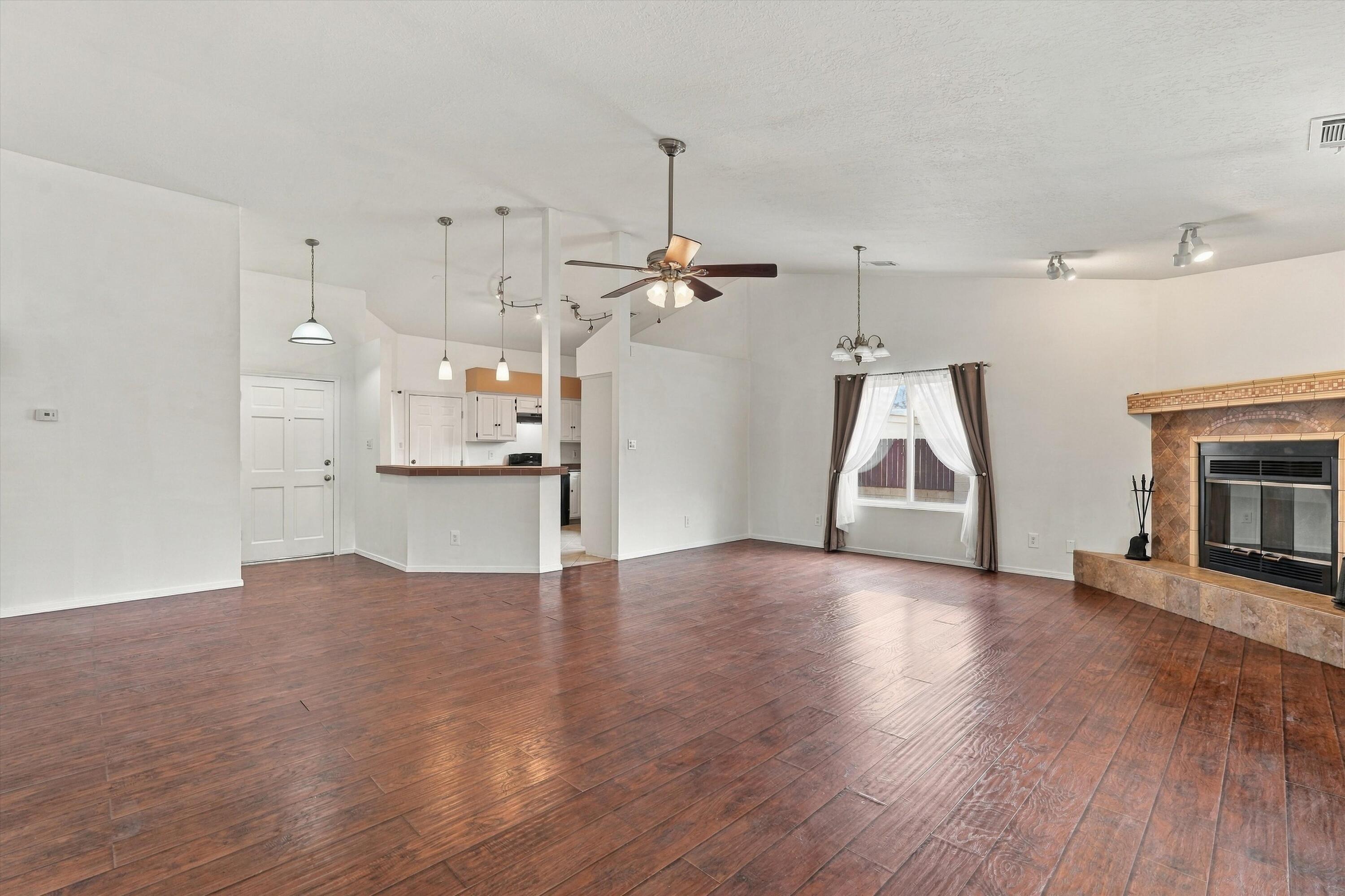 763 Chaps Road Southeast Rio Rancho, NM 87124 - Photo 13 of 35 Gallery Image 13