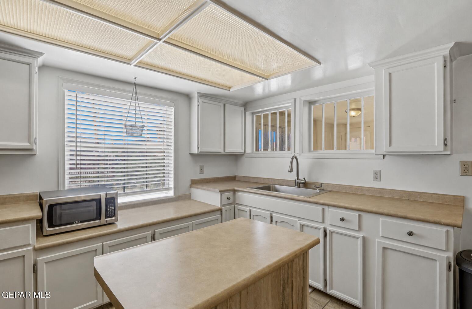 510 Mockingbird Road El Paso, TX 79907 - Photo 17 of 62 69C6388D-D476-4691-83E2-2C296B7D6A58