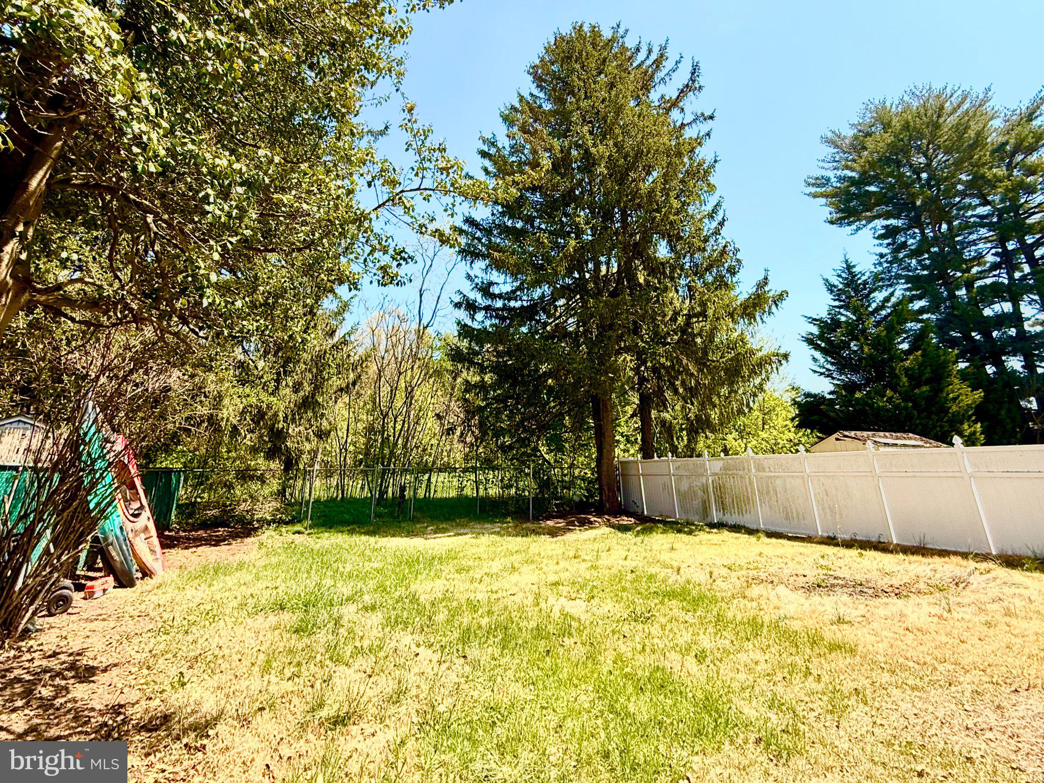 4 Llewellyn Place Hamilton, NJ 08620 - Photo 14 of 14 Spacious backyard oasis awaits you!