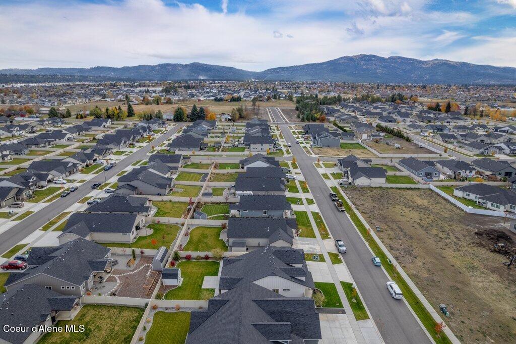 4026 May Ella Loop Post Falls, ID 83854 - Photo 37 of 54 008-4026MayEllaLoop-PostFalls-ID-83854-S
