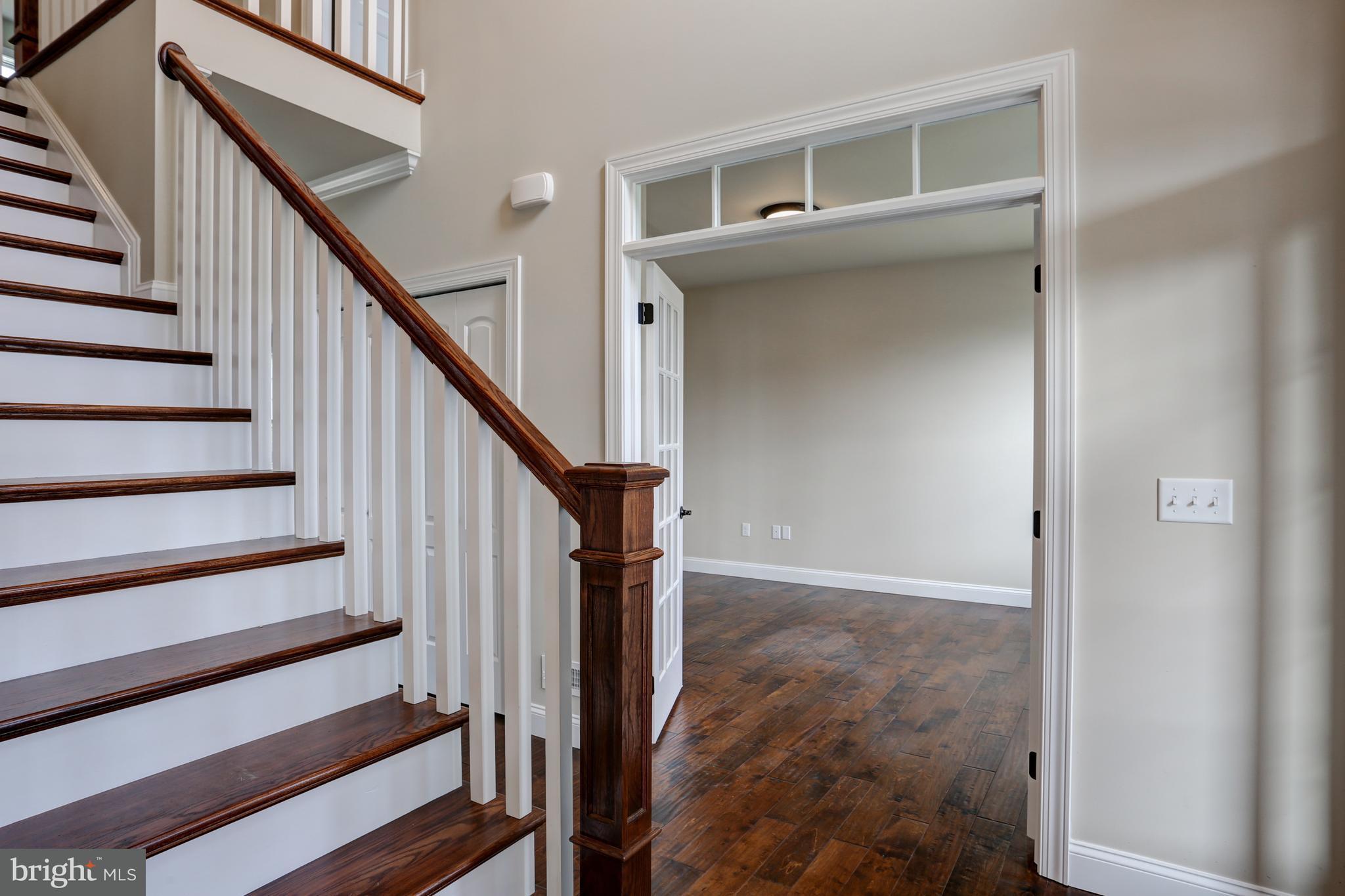 1021 Suffolk Drive, Unit 7 Lititz, PA 17543 - Photo 23 of 46 Transom above doorway into Study