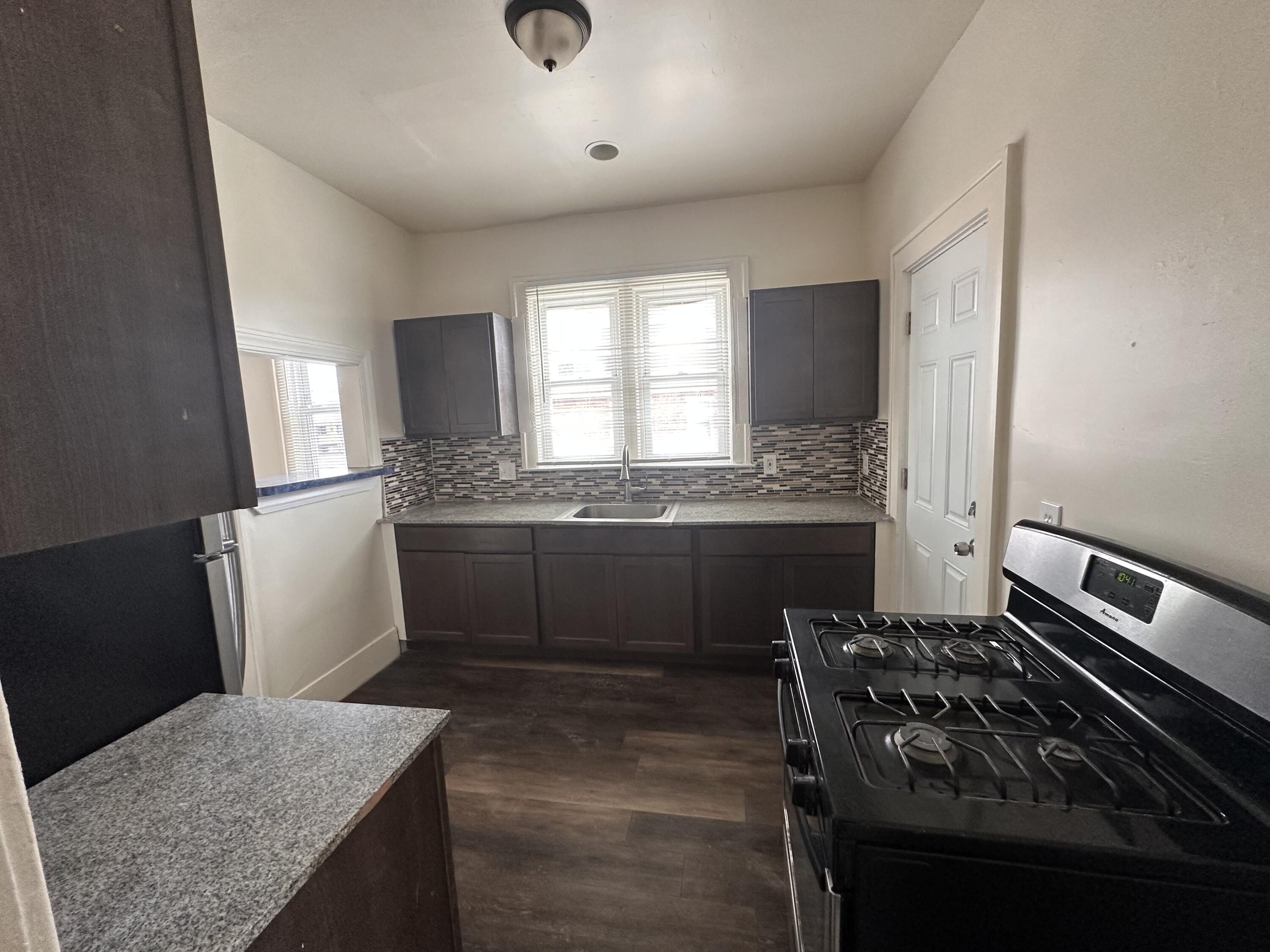 2293 West Philadelphia Street Detroit, MI 48206 - Photo 13 of 18 IMG_3464