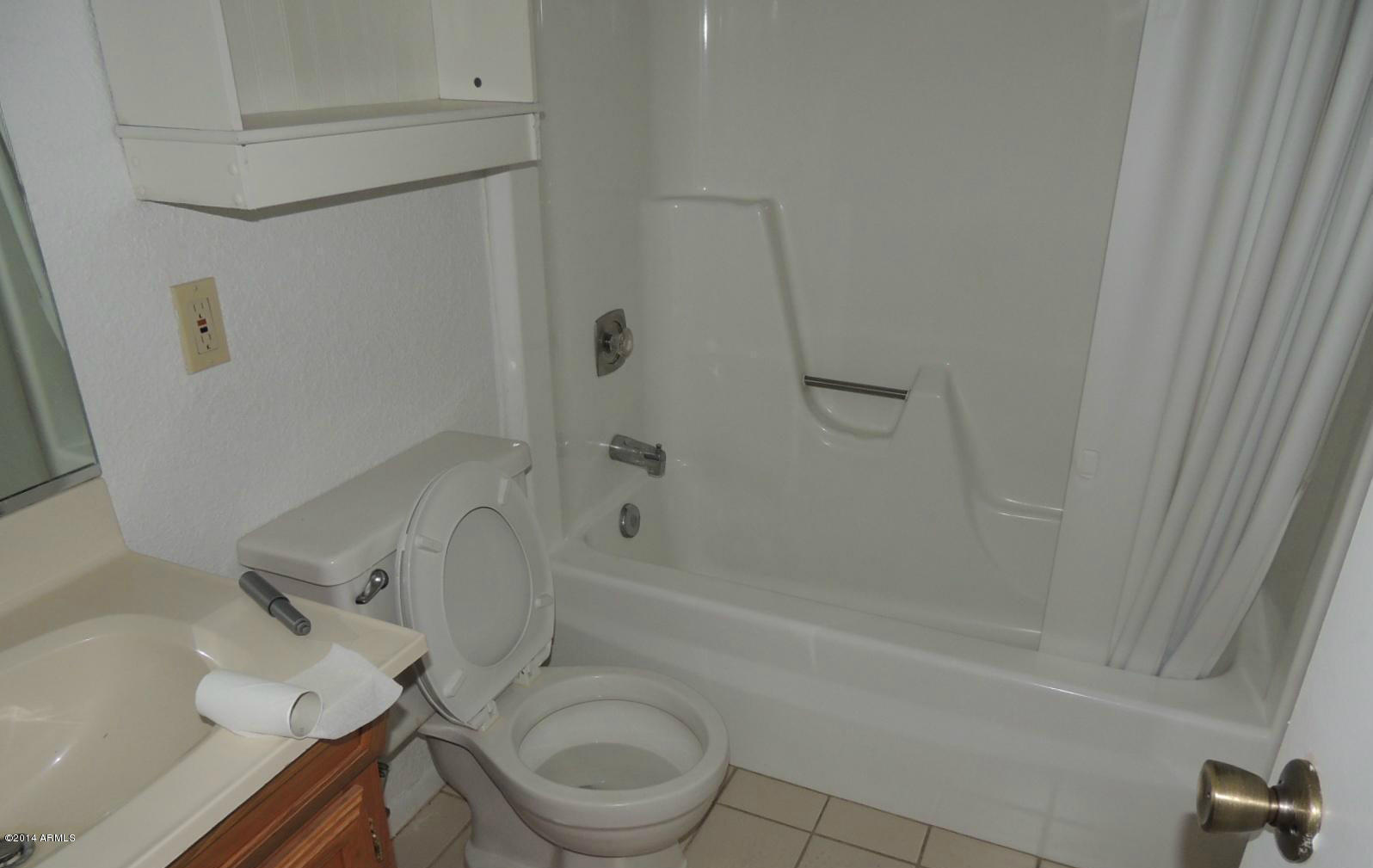 4050 East Cactus Road, Unit 109 Phoenix, AZ 85032 - Photo 5 of 6 Bath