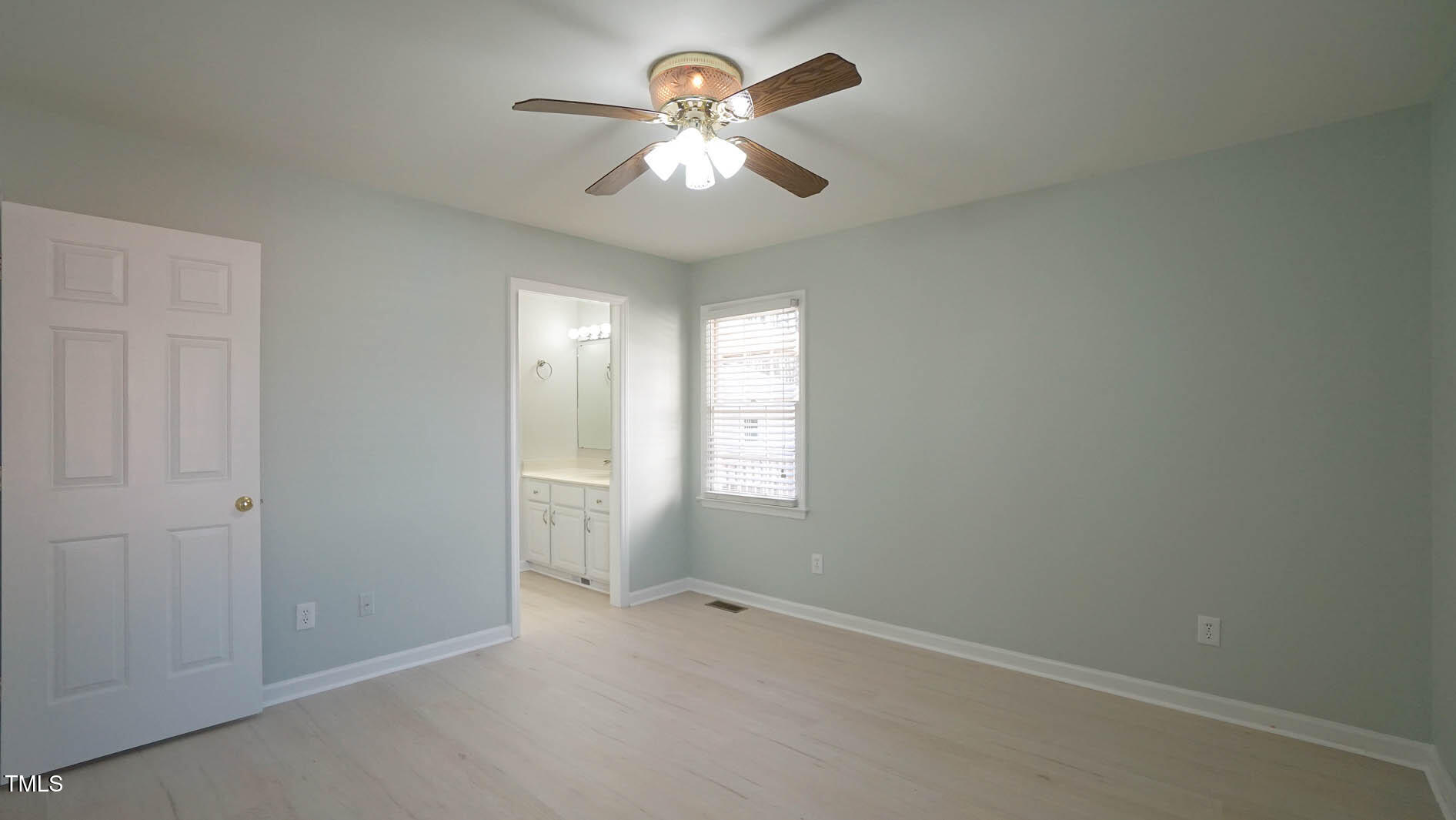 2615 Barwick Drive Durham, NC 27704 - Photo 18 of 28 MB 3