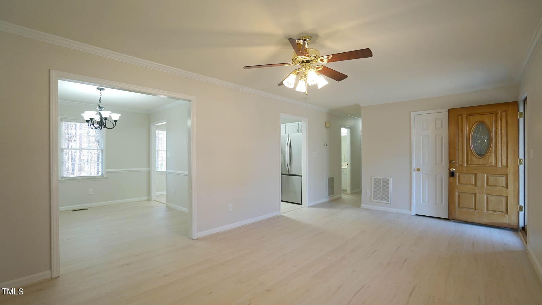 2615 Barwick Drive Durham, NC 27704 - Photo 8 of 28 LR 2