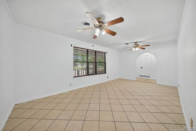 $1,499 | 7590 New Sulphur Springs Road, San Antonio, TX 78263