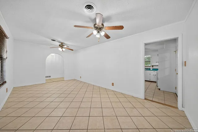 $1,499 | 7590 New Sulphur Springs Road, San Antonio, TX 78263