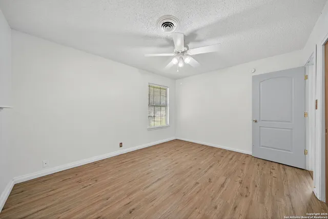 $1,499 | 7590 New Sulphur Springs Road, San Antonio, TX 78263