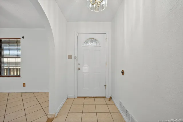 $1,499 | 7590 New Sulphur Springs Road, San Antonio, TX 78263