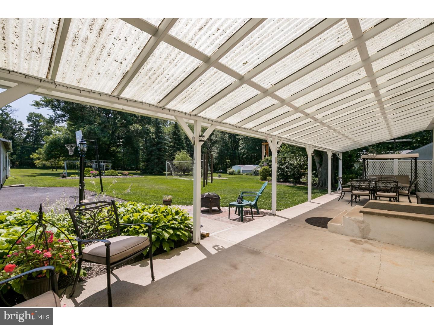 3243 Bergey Road Hatfield, PA 19440 - Photo 22 of 25 Patio