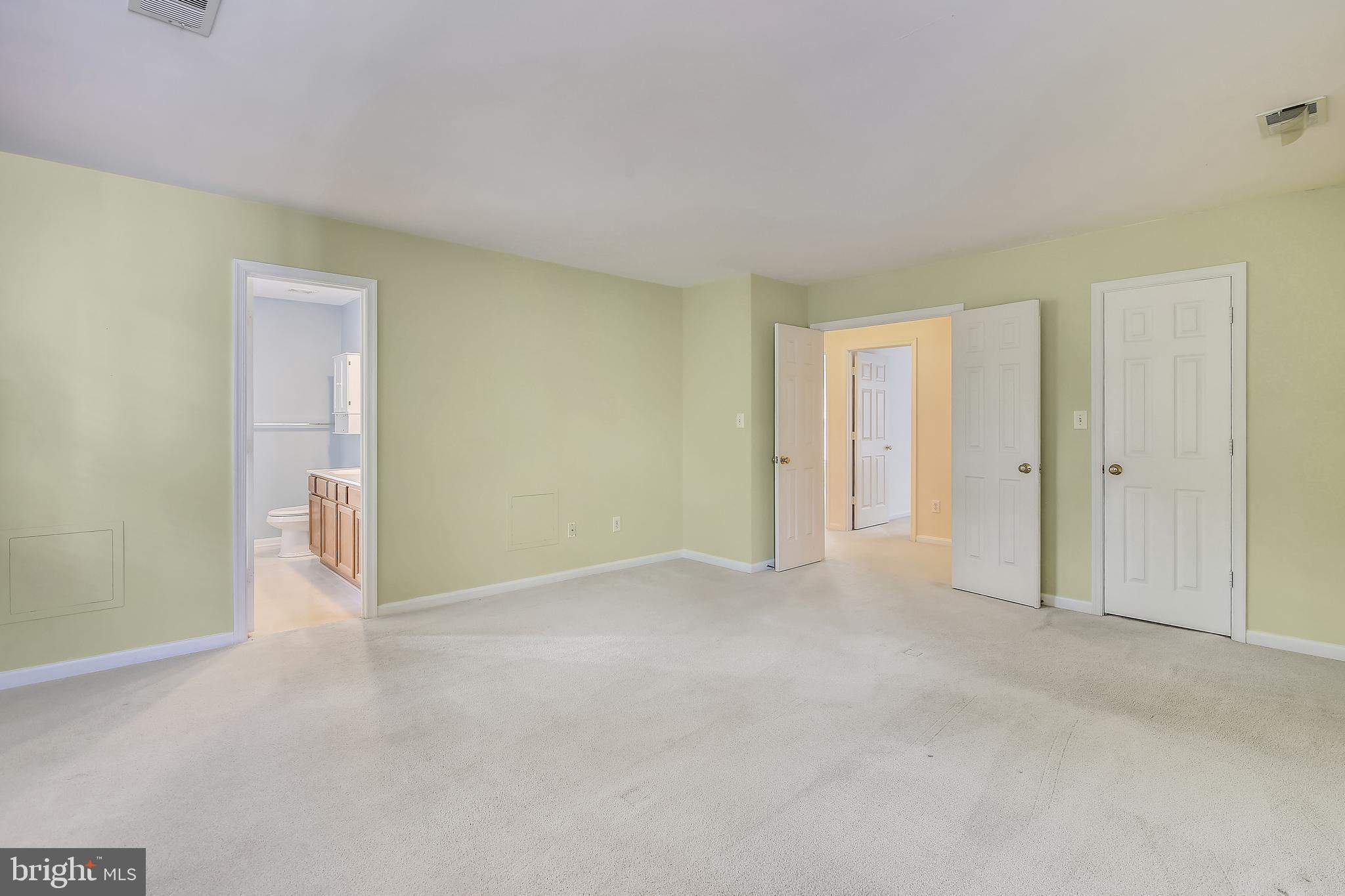 20311 Swallow Point Road Gaithersburg, MD 20886 - Photo 19 of 74 Gallery Image 19