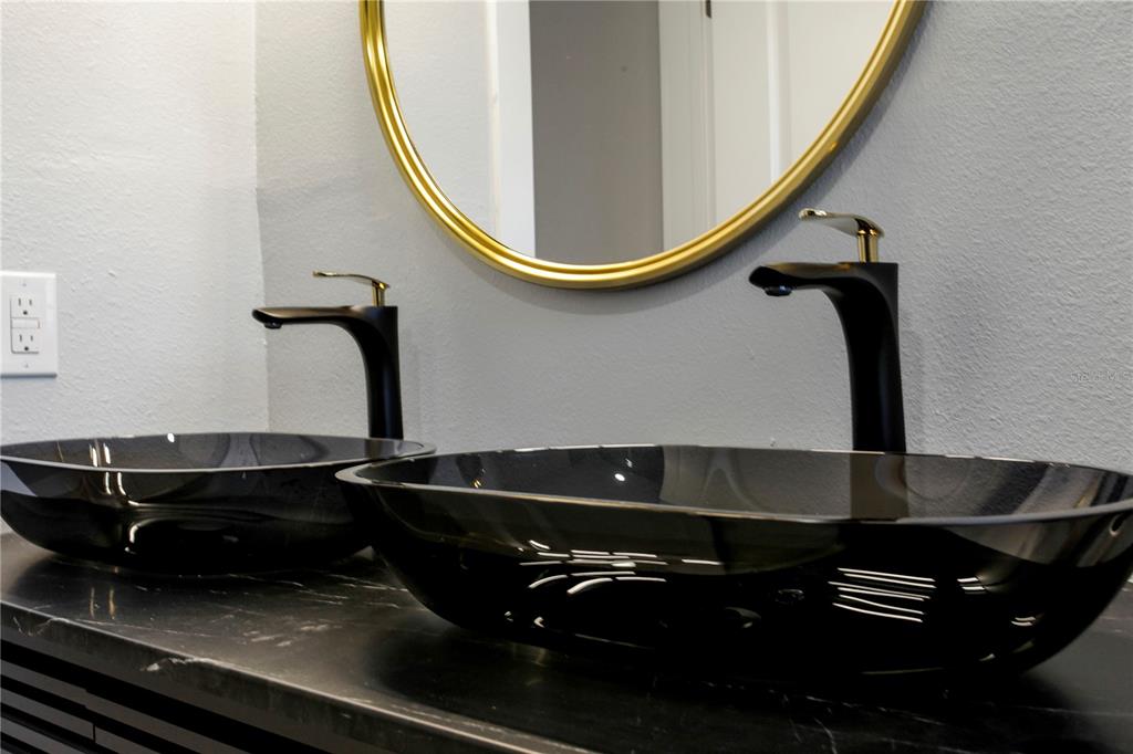 1407 Berwyn Road Orlando, FL 32806 - Photo 29 of 42 a close view of utility room