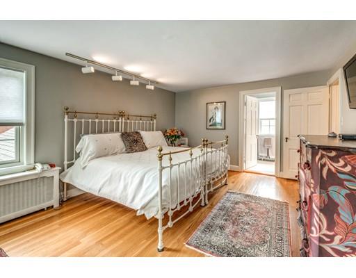 22 Sherwood Road Melrose, MA 02176 - Photo 17 of 25 Gallery Image 17