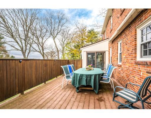 22 Sherwood Road Melrose, MA 02176 - Photo 8 of 25 Gallery Image 8