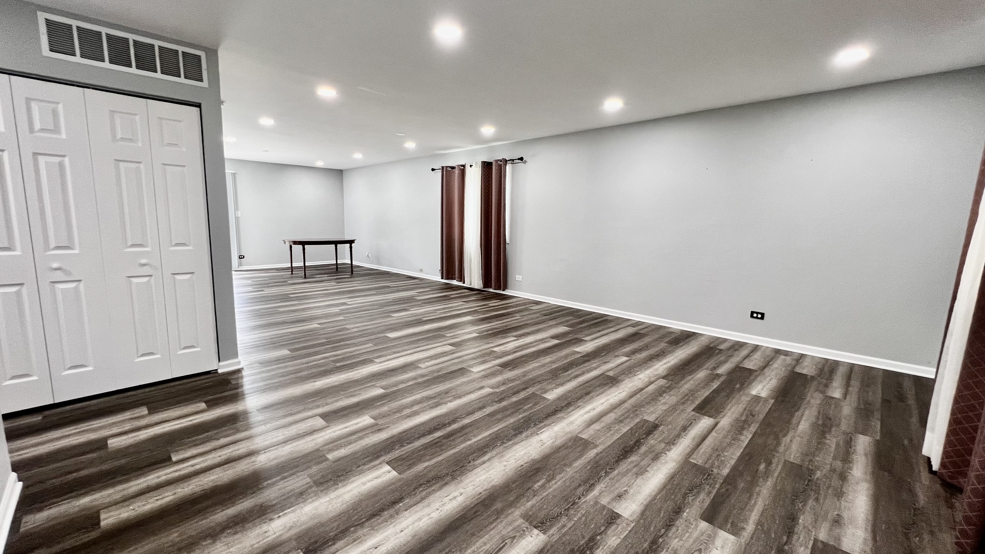 14 Timberlane Road Matteson, IL 60443 - Photo 3 of 15 a view of an empty room