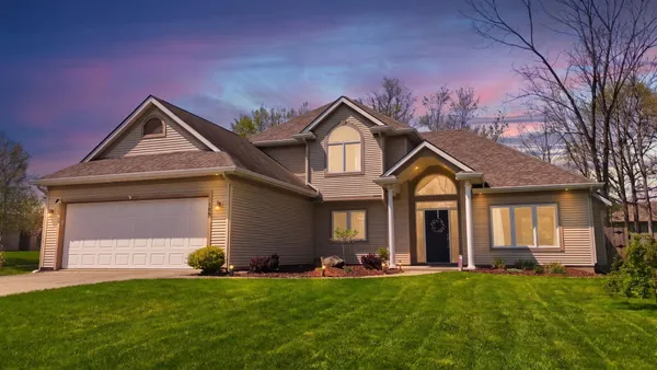 $339,900 | 109 Jackson Tree Court, Fort Wayne, IN 46804