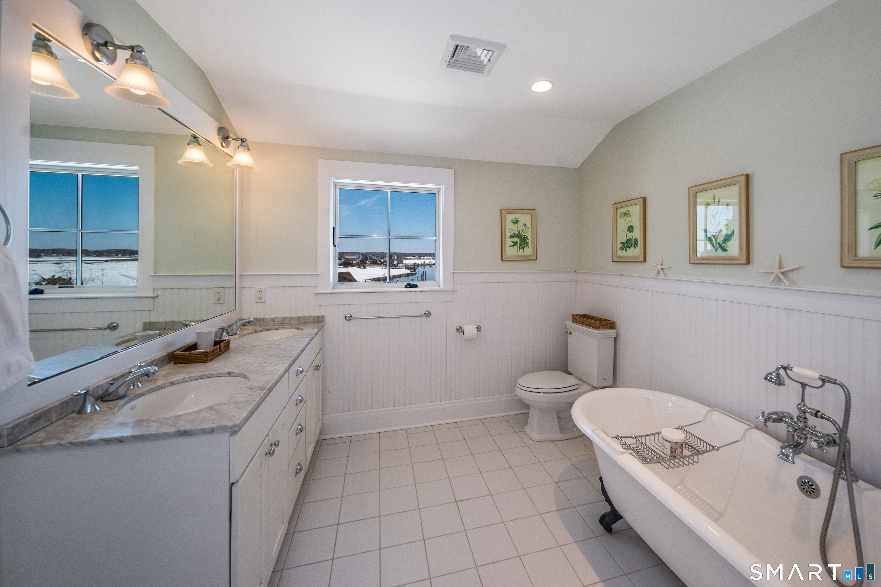 24 Ridgewood Avenue Madison, CT 06443 - Photo 16 of 23