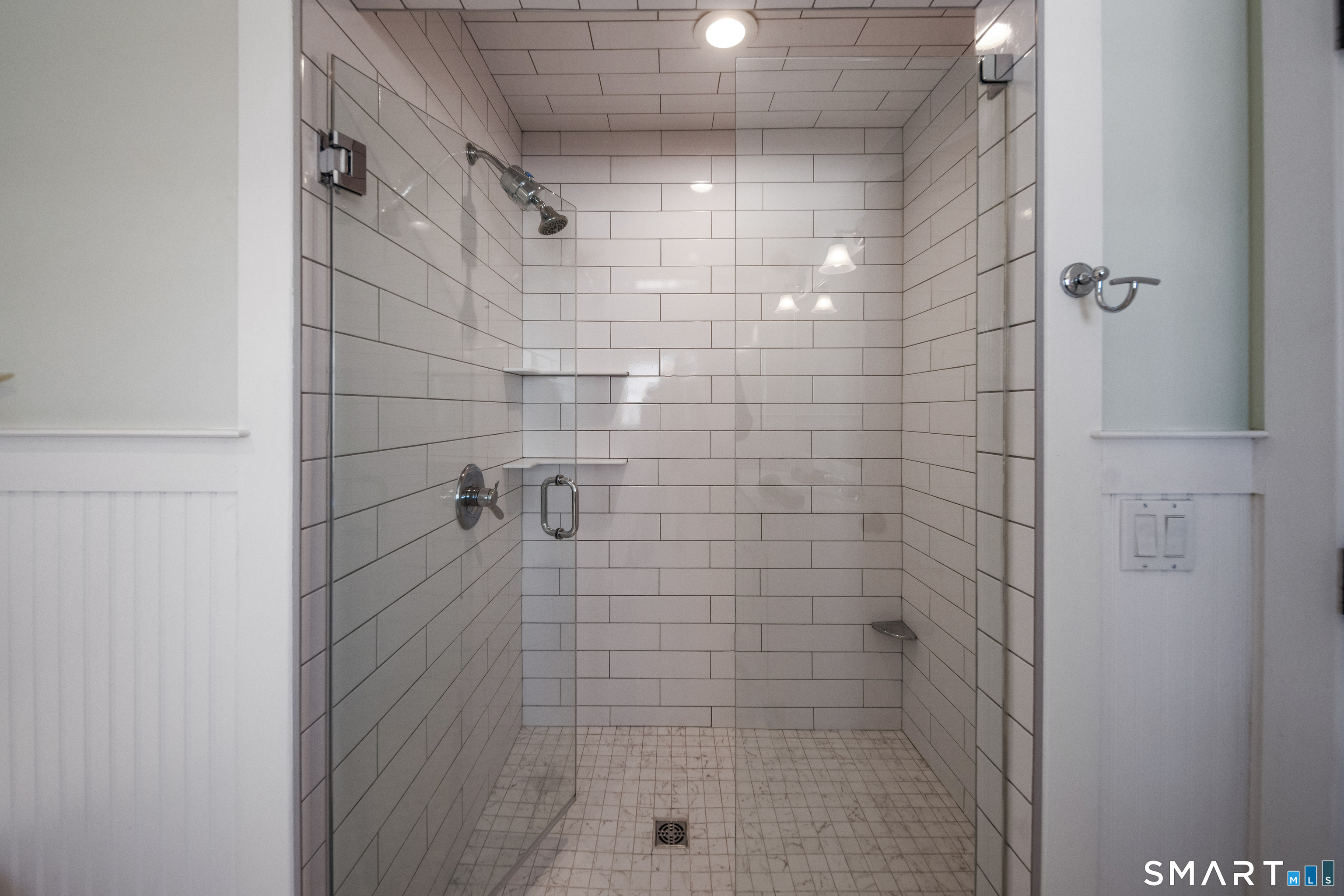 24 Ridgewood Avenue Madison, CT 06443 - Photo 17 of 23