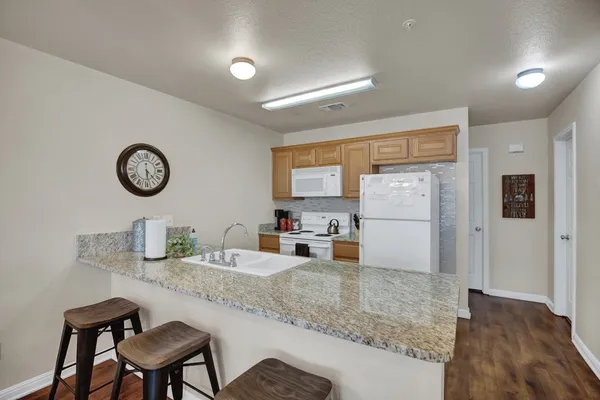 $375,000 | 730 East Mather Street, Unit B101, New Braunfels, TX 78130