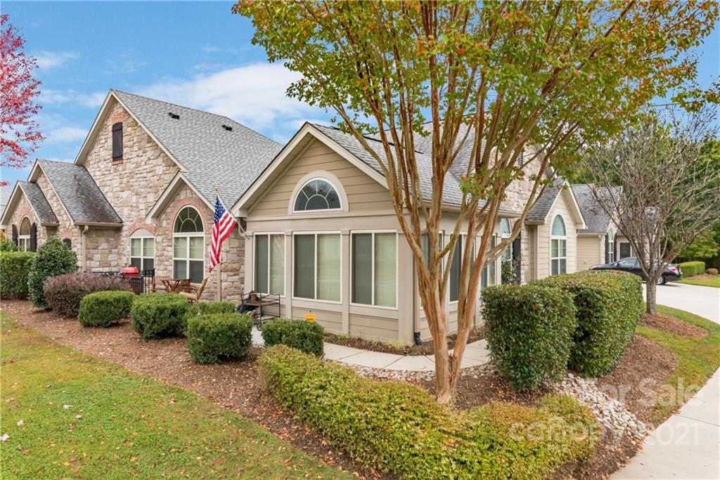 715 Ledgestone Court Tega Cay, SC 29708 - Photo 1 of 31 Gallery Image 1