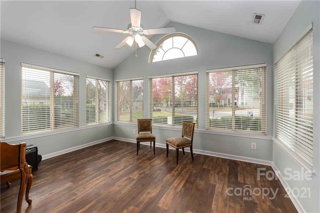715 Ledgestone Court Tega Cay, SC 29708 - Photo 17 of 31 Gallery Image 17