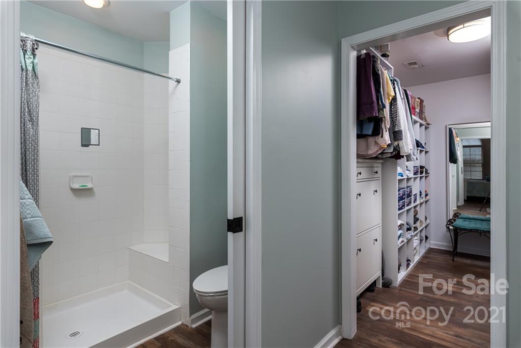 715 Ledgestone Court Tega Cay, SC 29708 - Photo 26 of 31 Gallery Image 26