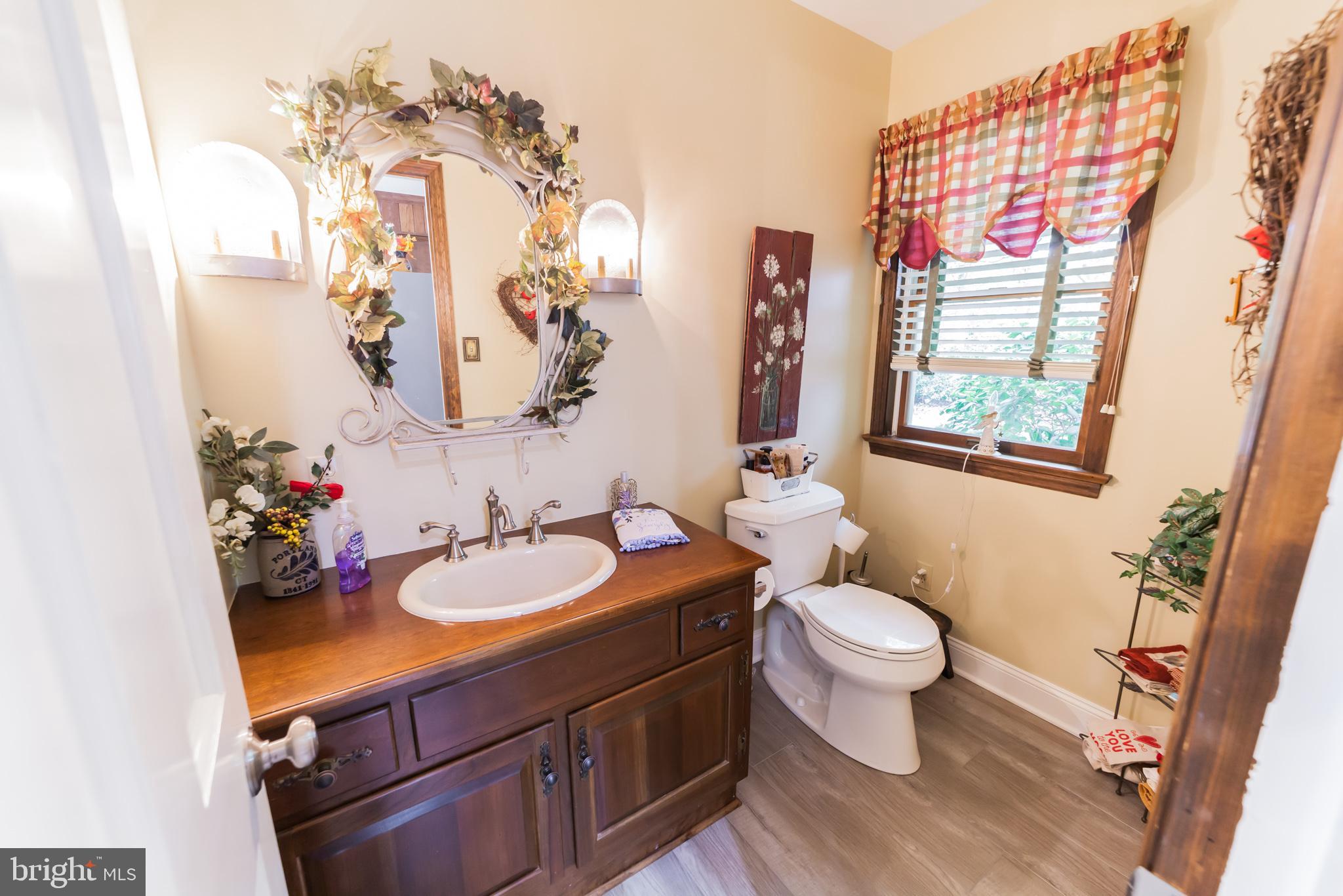 14 Martin Road Coatesville, PA 19320 - Photo 15 of 30 Powder Room