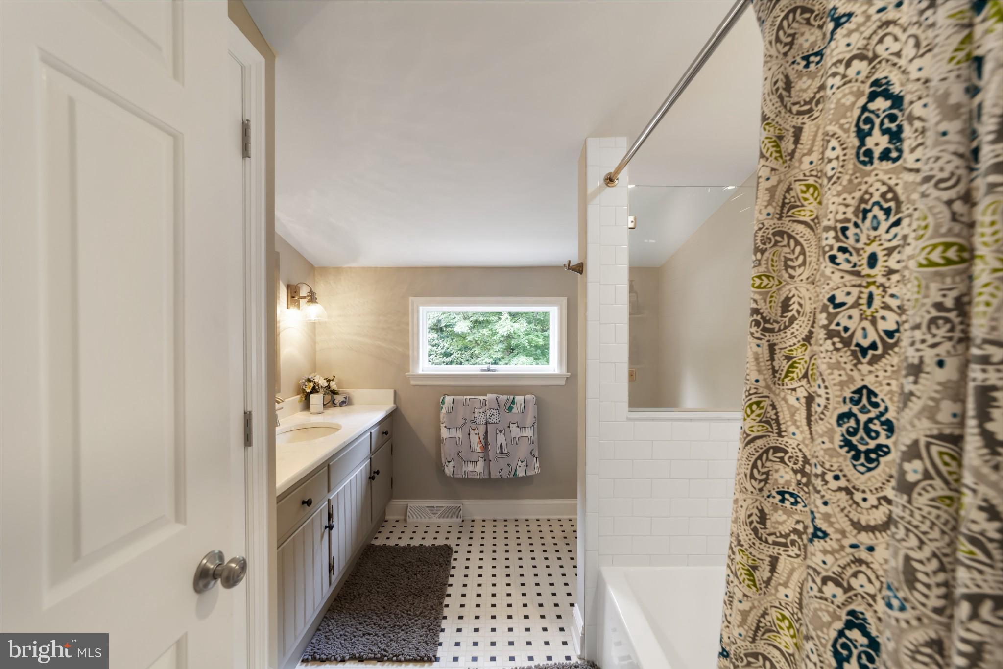14 Martin Road Coatesville, PA 19320 - Photo 23 of 30 Hallway Full Bath