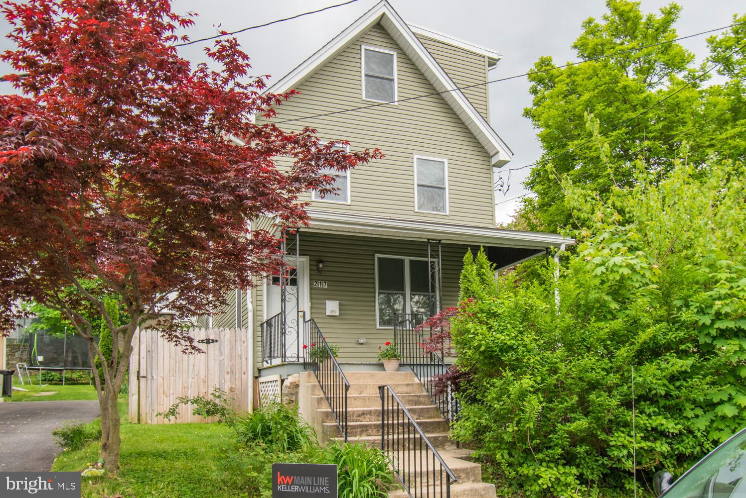 217 Simpson Road Ardmore, PA 19003 - Photo 2 of 36