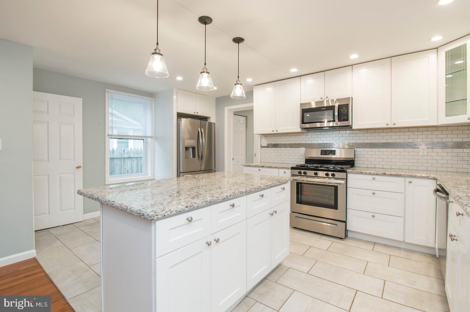 217 Simpson Road Ardmore, PA 19003 - Photo 13 of 36